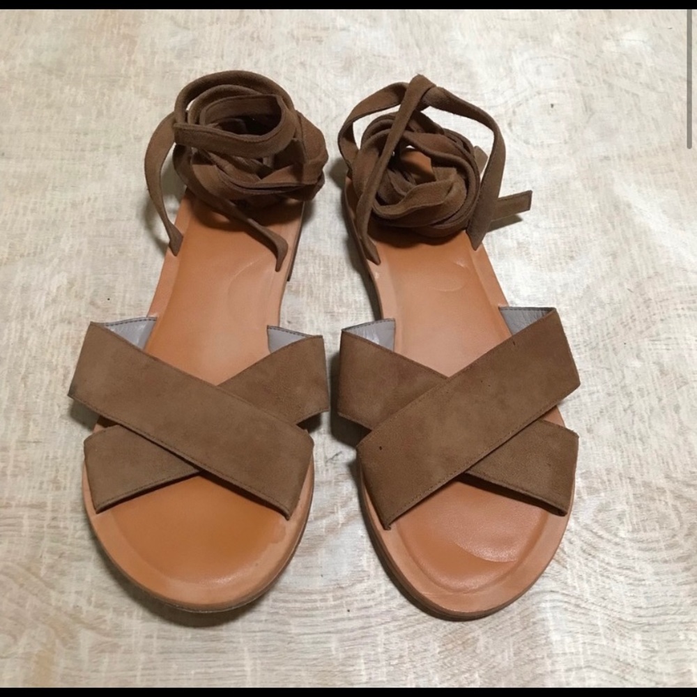 Hinge Lace Up Sandals